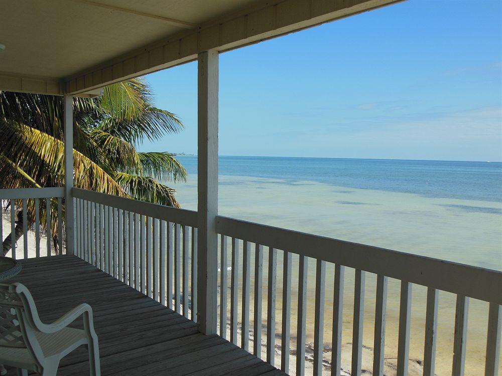 Yellowtail Inn Marathon Exterior photo